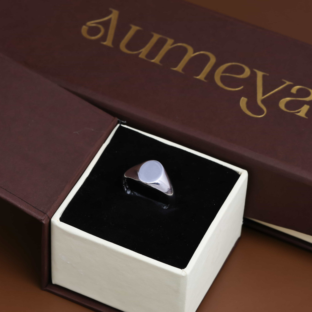 Classic Oval Signet Silver Ring – 12mm