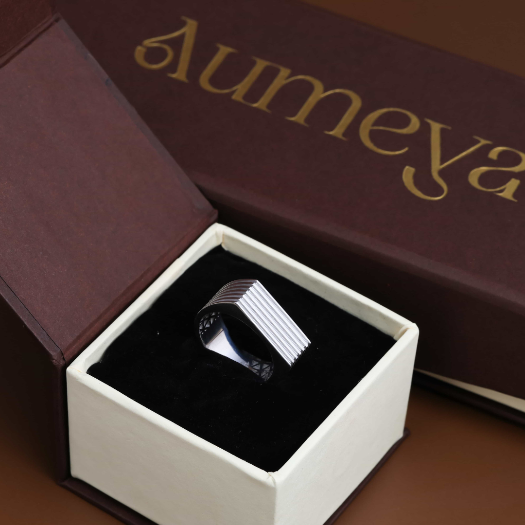 Modern Ridge Silver Ring – 9mm