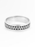 Wave Noir Minimal Band Ring – 6mm
