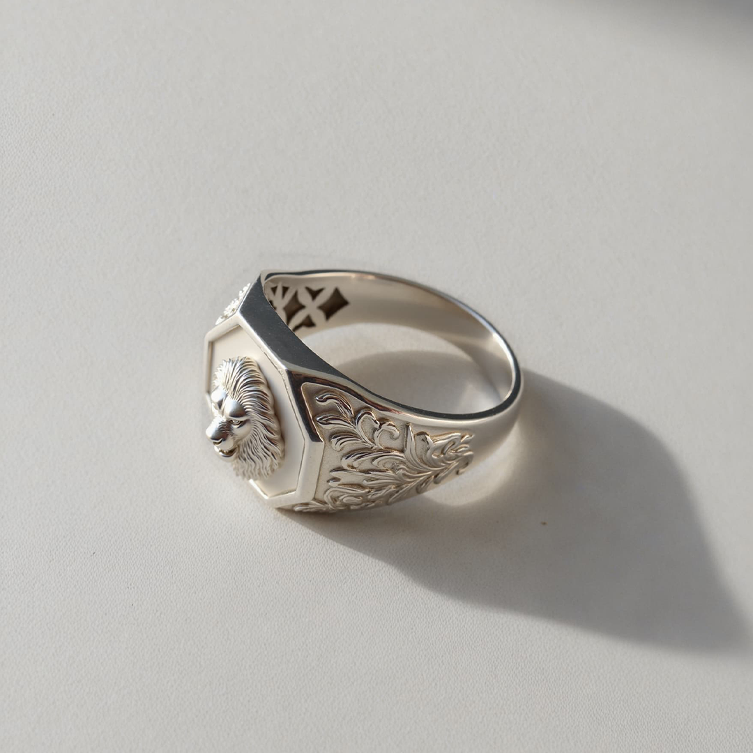 Majestic Lion Signet Ring